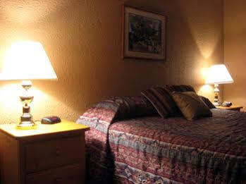 Logan Lake Lodge ภายนอก รูปภาพ